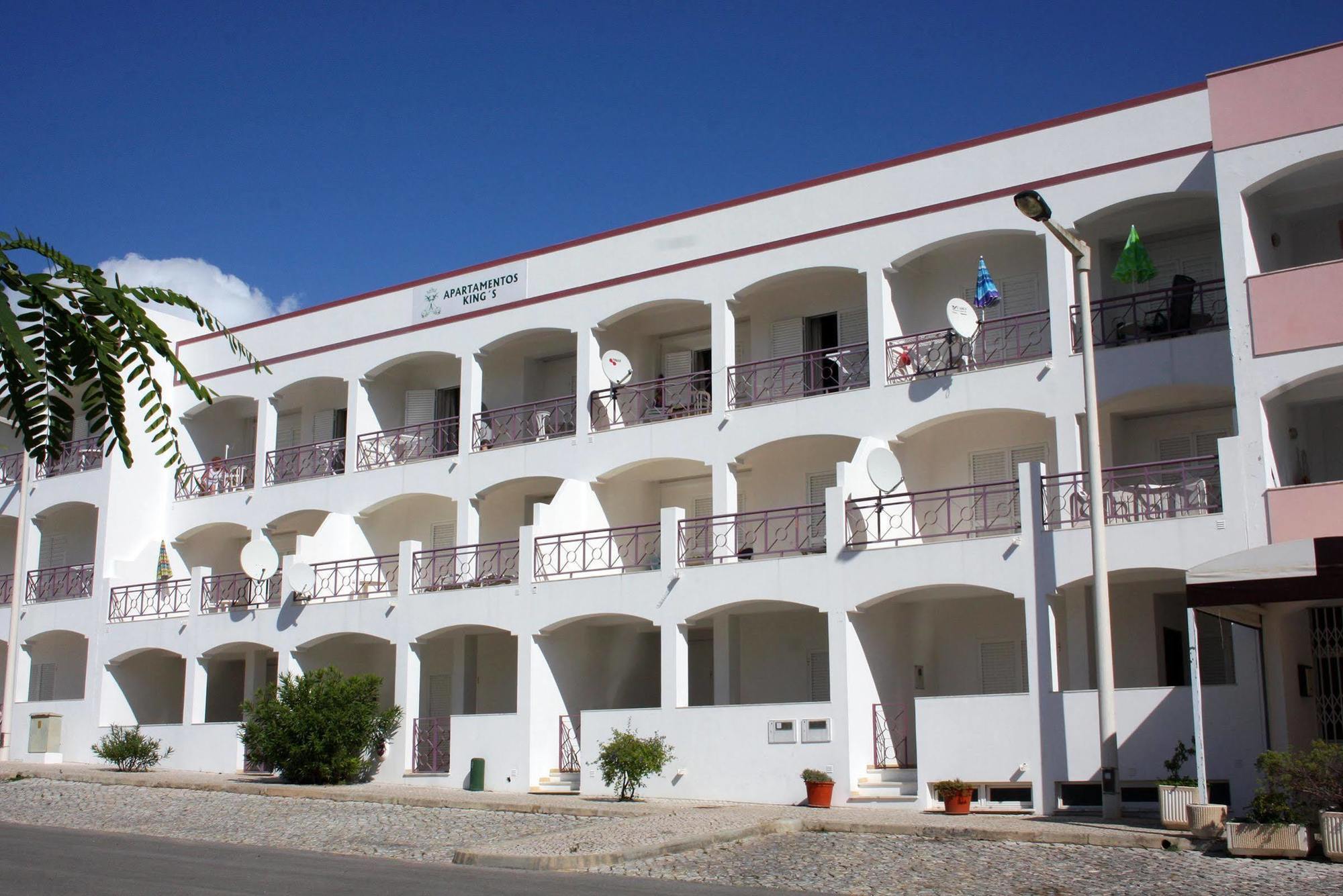 Kings Apartments Куартейра Екстер'єр фото